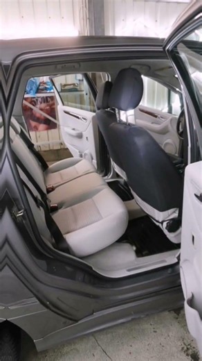 Mercedes B-Klasse EXTREM gereinigt 😱 Innenraum komplett gerettet! #shorts