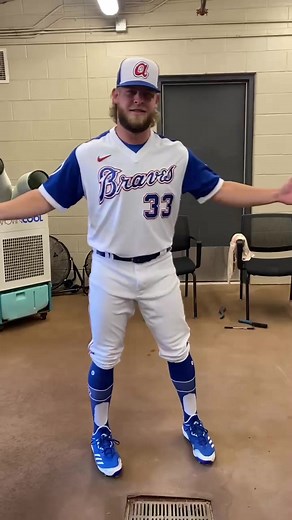 Atlanta Braves Hoodies - Baseball Fan Apparel