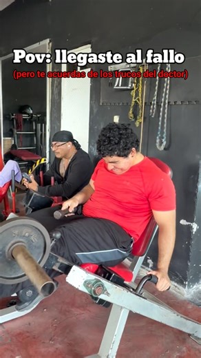 Pov: Llegaste al fallo pero te acuerdas de los trucos del doc 🦵🤓☝️ #gymhumor #gym #gymmemes #fitness