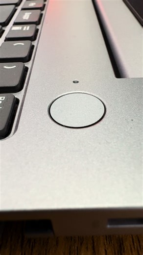 𝐕𝐄𝐍𝐓𝐄 𝐅𝐋𝐀𝐒𝐇 𝐂𝐄 𝐕𝐄𝐍𝐃𝐑𝐄𝐃𝐈 💥 Profitez du Lenovo Ideapad 1 – 8 Go RAM / 256 Go SSD à prix exceptionnel 🔸 Seulement 20 pièces disponibles ! 💰 𝐏𝐫𝐢𝐱 𝐜𝐡𝐨𝐜 : 159 900𝐅𝐂𝐅𝐀 𝐚𝐮 𝐥𝐢𝐞𝐮 𝐝𝐞 220 000 𝐅𝐂𝐅𝐀 📍 Retrouve-nous au stand Lenovo – Cosmos Yopougon CI, juste devant notre showroom en rénovation. 🌐 Site Web : lenovo.estore.ci 🎬 TikTok : @lenovo.ci 📞 Infoline : 07 69 77 14 14 #LenovoCI #lenovocosmos #renovation #soldes #venteflash