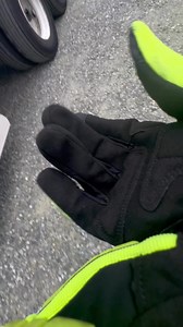 Why do we use 3 seals???? #chrisgotta100rounds #truckinglife #bigriglife #truckerlife #cdlschool #CDLTraining | Christopher Walton