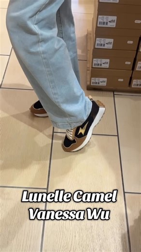 La Boutique GDR on Instagram: "“Comment ne pas craquer 😍 Le détail ⚡, les couleurs 🤎🖤✨ Clairement un coup de cœur !” #pourtoi #fyp #sneakersaddict #lookdujour"