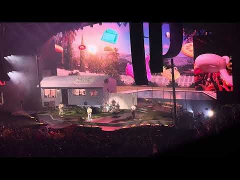 Weezer ~ 26 Island In The Sun ~ 09-13-2026 Live at Climate Pledge Arena in Seattle, WA