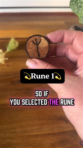 Protection and higher guidance is part of the message for those who chose Rune ONE!! I’ve thrown cards to go with it. Let me know how this resonates for you. More Rune messages will be shared later today. Many blessings sent out 💜🐉💫 For this reading I’m using the following decks: 💜Witches Familiar Runic oracle by Athene Noctua 💜Rider Waite tarot 💜Dragon wisdom oracle by Christine Arana Fadar #oraclecardreading #tarotreading #intuitivereading #mysticaldragoncollege #messagefortheweek