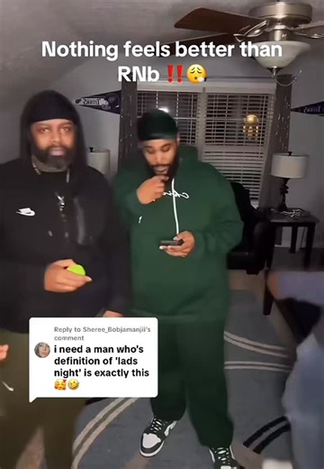 Khemistry on Instagram: "This is exactly what it looks like 😂😂 #khemistry #rnb #rnbmusic #explorepage #theyhavetherange #rnbsoul #90srnb #viral #rnbmoney #prettybrowneyes"