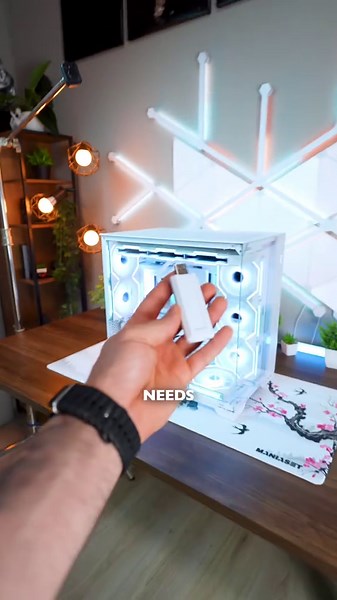 Stunning White PC Build That Performs Like a Beast