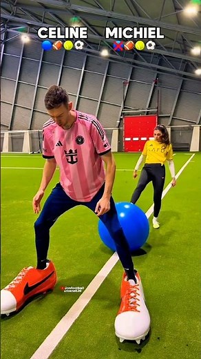 Celine vs Michiel: The ultimate ball challenge! ⚽️🏀#celine #football #footballshorts #sorts