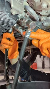 conecting the flushingmachine #mechanic #repair #mercedes #transmission | Marius RBE