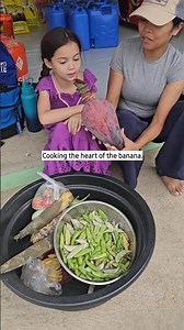 We made banana heart/ banana blossom for dinner.