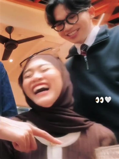 Jangan Sample Asing: Momen Lucu dan Mengharukan