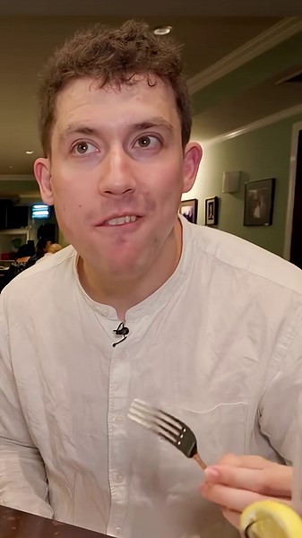 Sassy beef surprise at Sylvia's: First-timers taste Harlem's queen of soul food!