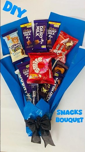🍫 DIY Snack Bouquet 🌸 Easy Gift Idea #diy #snackbouquet #eid #eidgifts #youtubeshorts #ahorts #art