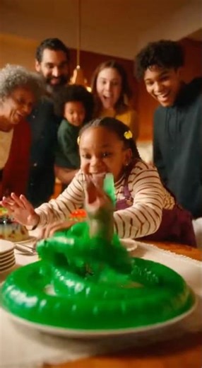 Unexpected Snake Reveal Leaves Girl Screaming Prank #snakes #jello