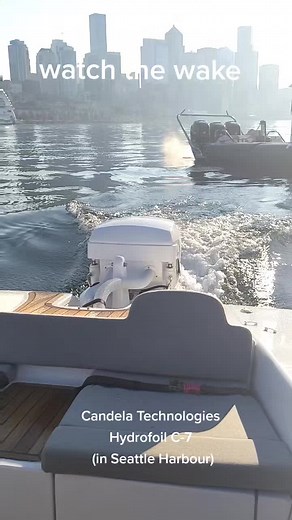 Candela Technologies Electric Hydrofoil C-7 Flying in Seattle's Harbour