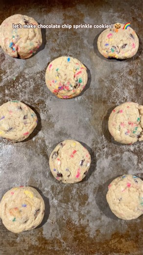 Chocolate chip sprinkle cookies! 🍪🌈 #share #viral #baking #ytshorts #recipe #subscribe #shorts #yt