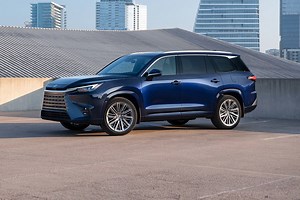 2025 Lexus TX Plug-in Hybrid Prices, Reviews, and Pictures | Edmunds