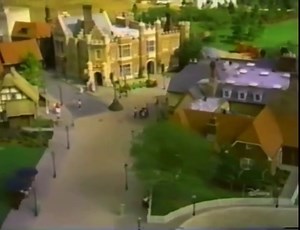 15K views · 689 reactions | 1982 -  World Showcase #epcotcenter #1980s #epcot #orlando #waltdisneyworld #disney #disneyworld #throwback #remember #disneygram #disneyig #familymemories #disneyfun #backintheday | Days Gone Disney | Facebook