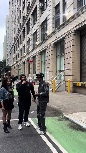 WE STAY GOING CRAZY EVERYDAY 🤣🤣 #giddyleftytv #trending #explore #comedy #funny #humor #hilarious #foryou #fyp #reels #viral #viralvideos #prank #prankster #wow #fun #newyork #nyc