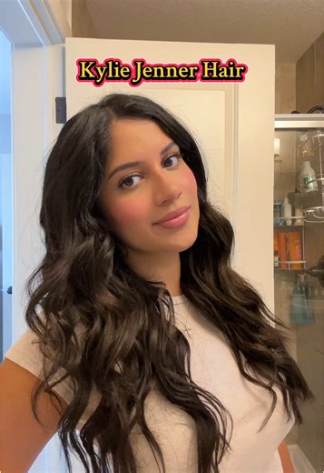 Kylie Jenner Wavy Hair Tutorial with Revlon Dryer Brush | Hairstyle Tips