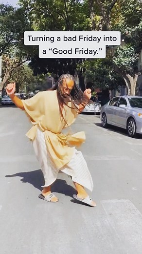 Bay Bay on Instagram: "😂😂😭 Ooooooooooow! 👀 i gotta get my Life in order if Jesus walking like dis i gotta make it to heaven.. 😇😂 ALL crips ya’LL back 🆙.. ima #JesusWalk right into Heaven 🌥 🖐🏾🤚🏾 #abaybaychallenge #ayebaybaychallenge #makeAmericaPartyAgain #worldwidebaybay #baybay #jesus"