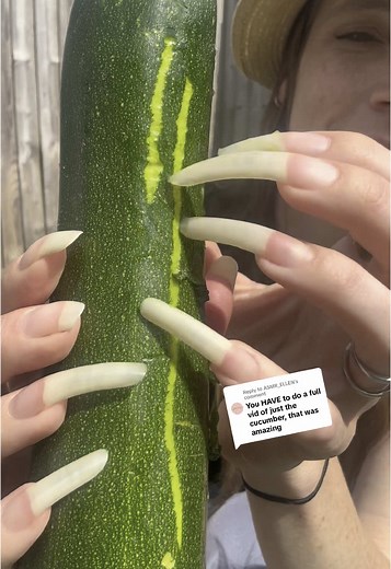 Zucchini Taps and Scratches with Long Nails ASMR