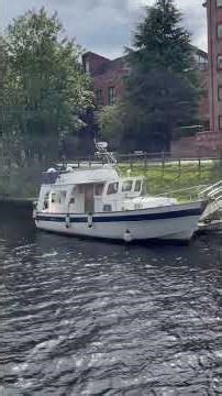 Barge Powered by a German U boat Engine ⚓️ York River Ouse