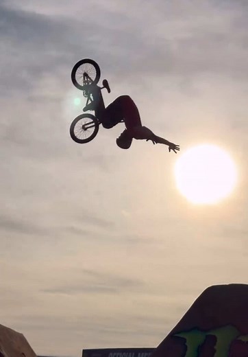 BMX Tricks with Andy Buckworth: Dirt Jumps and More