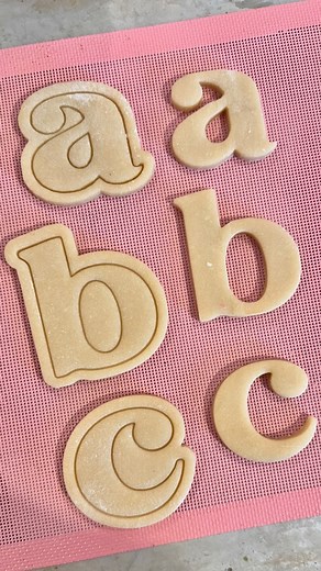 The easiest alphabet cookie cutters 😍🔠👩🏻‍🍳🍪 I’ll be adding the full upper and lowercase sets of these cookie cutters to my online shop tonight! (And tomorrow is my 36th birthday which means all stock will be 36% off for tomorrow too! Tap the link in my bio, or visit luciebakes.com, to sign up for my newsletter to be notified when the sale goes live!) 🎉 #decoratedcookies #decoratedsugarcookies #cookiedecorating #cookiedecorator #cookiedecoration #cookiedesign #cookieart #3dprinting #cookie