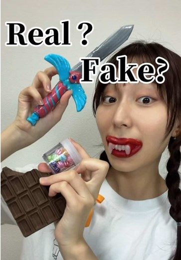 @lee.nn7に返信 食べれる？食べれない？real or fake！ レベルマックスクラス！ #realorfake #食品サンプル#asmr#お菓子#本物偽物 1個目の飴細工は→ @りんご飴Lv100🍎もりりん が作ったやつ！