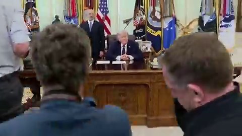 Trump as the media leaves the room: "Hey Peter, can Biden do that? I don't think so"