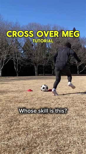 ⚽️ Cross Over Meg — Cross your legs with a step-over, then nutmeg the defender from a crossed position 👟🔥 Big movement. Small touch. Perfect for freezing defenders in real matches. #football #soccer #futebol #futbol #축구
