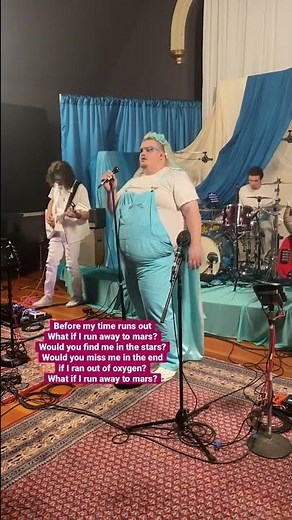 what if I run away to mars 🚀 would you find me in the stars ✨