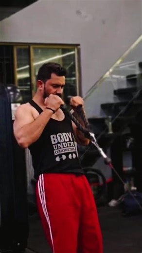 hammer grip ropes push down machine cable biceps 💪💪.