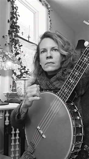 Meredith Moon on Instagram: "The ghost hammers on the Cello Banjo are so fun, even when slightly out of tune 🌙😅 @goldtoneinc #cellobanjo #arkansastraveller #clawhammerbanjo"