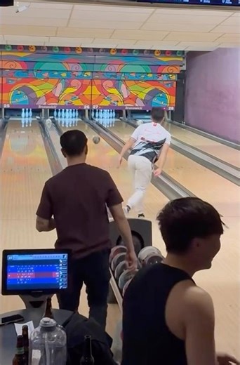 Storm Equinox Solid on 45ft oil pattern