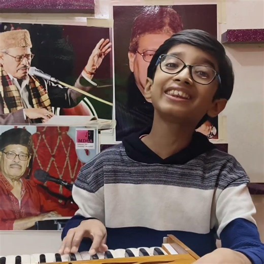 Cloud, hide the moon if it rises.♥️♥️♥️ #song #mannadey #banglamusic