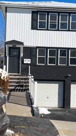 9one9 Group on Instagram: "If you love Maplewood but also value privacy, this is worth a look. A fully renovated 3 bedroom, 2 bathroom rental tucked away on a quiet cul de sac in Maplewood. ✨ Renovated top to bottom ✨ Recessed lighting throughout ✨ New stainless steel appliances ✨ Updated, timeless fixtures ✨ Bright, light filled rooms ✨ Washer and dryer in unit ✨ Direct backyard access Minutes to the village, @villagecoffee_mapso , yoga studios, @traderjoes, shops, restaurants, parks, and publi