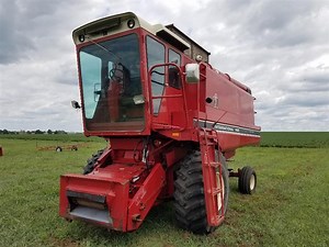 1981 International 1420 Axial-Flow Combine | Agriculture