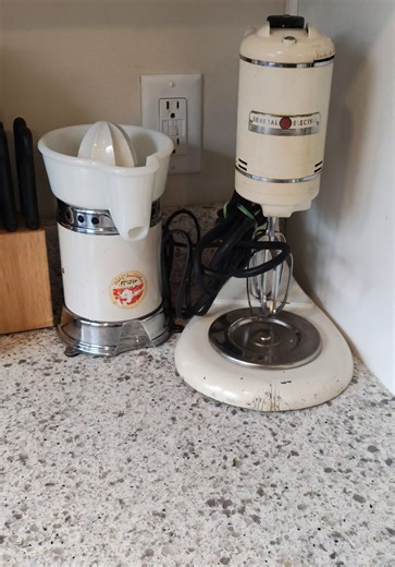 Some more vintage kitchen toys