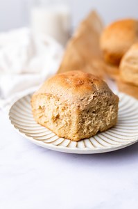 Easy Soft & Fluffy Gluten Free Dinner Rolls (Vegan)