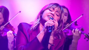 Jessica Mauboy Performs 'Little Things'