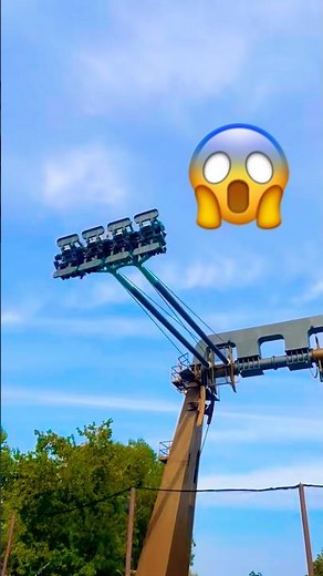 Would you BRAVE Rush ❓✨🎢 Thrill Ride at Thorpe Park Theme Park #thorpepark #ride #themepark #rush