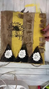 Rustic Farmhouse DIY Summer/Fall Garden Fall Craft. #diy #crafts #diycrafts | Grace and Tattered Lace