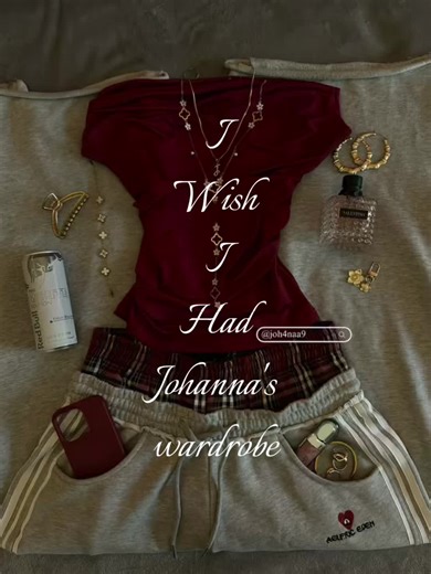 Explore Johanna's Stylish Wardrobe and Outfits