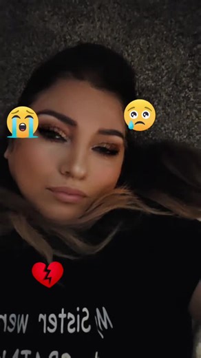 delia (@thedelia2024)’s videos with Enséñame - Carin Leon