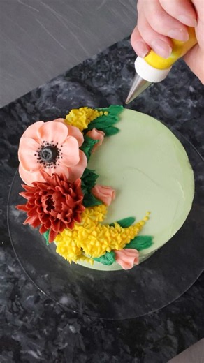3 Fall Buttercream Flowers to Try. Coming Friday.
