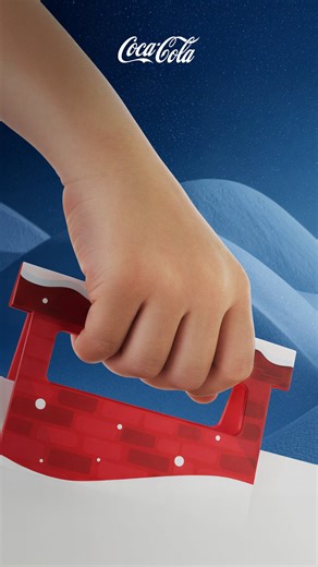 JOR | Menu Designer & HoReCa Branding Expert on Instagram: "Snow effect tutorial ❄️ Simple steps, big time saved — see how I added snow to my Coca-Cola Christmas box. Start by creating a circle or a custom snowflake shape, then turn it into a scatter brush. Draw a loose, random path, turn on preview, and tweak the settings until it looks just right. You’ll have a beautiful snow pattern in no time!"