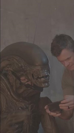 How it feels when I show my gf a funny video #AlienEarthFX #Xenomorph #Relatable