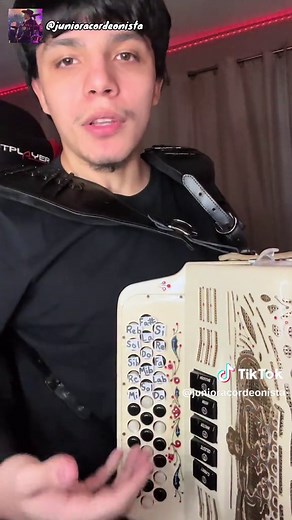 Learn How to Play the Accordion: Lesson 1 Introduction