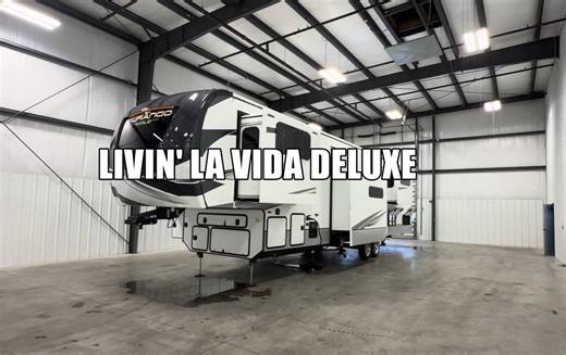 Fifth-Wheel RV Living at Its Finest Is a Real Thing With the 2025 Durango Gold G388FLS
